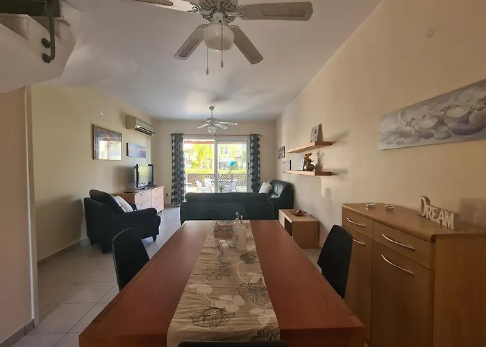 Serena Townhouse